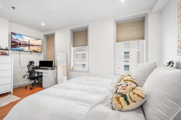 $669,000 | 307 1st Street, Unit 2, Hoboken, NJ 07030