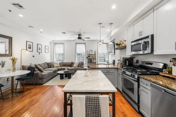 $669,000 | 307 1st Street, Unit 2, Hoboken, NJ 07030