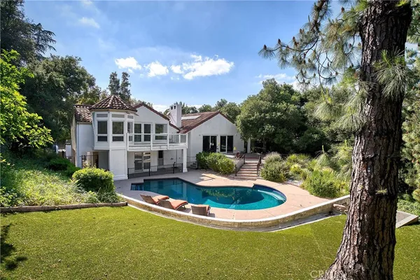 $3,099,000 | 4414 Park Mallorca, Calabasas, CA 91302