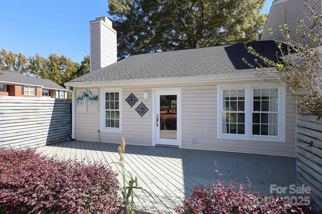 $334,000 | 10812 Winterbourne Court, Charlotte, NC 28277