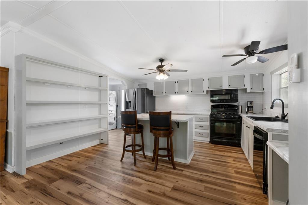 204 Simpson Circle Northeast Cartersville, GA 30121 - Photo 11 of 27