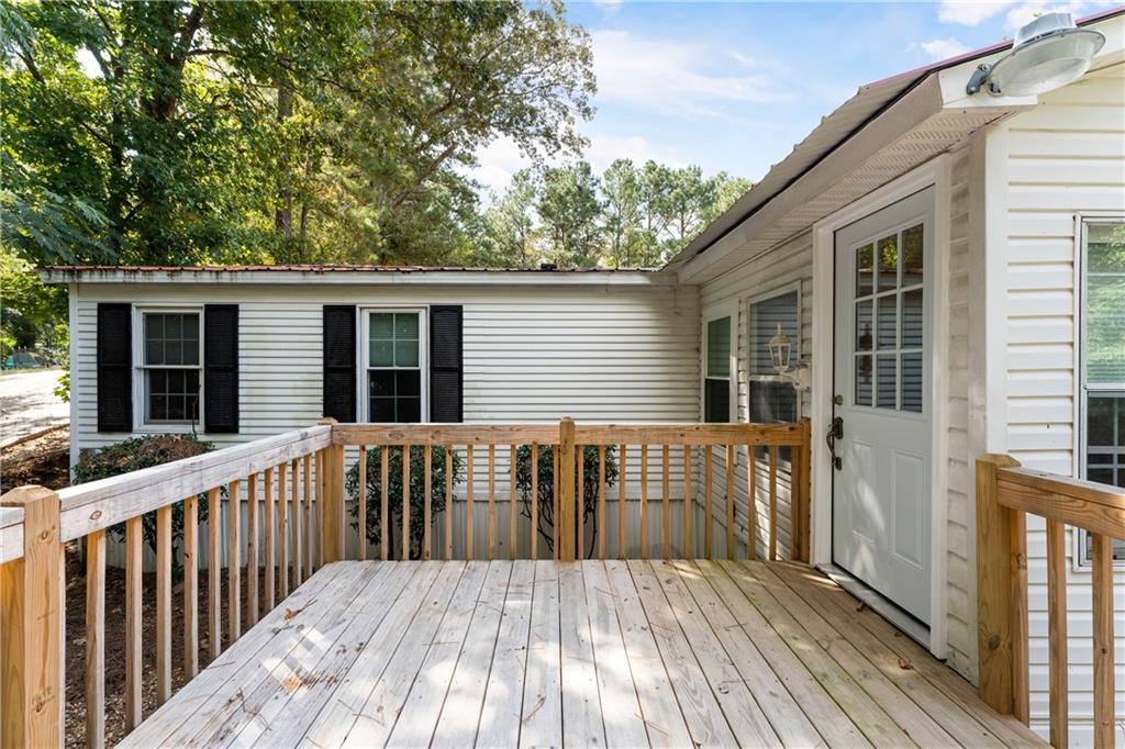 204 Simpson Circle Northeast Cartersville, GA 30121 - Photo 3 of 27