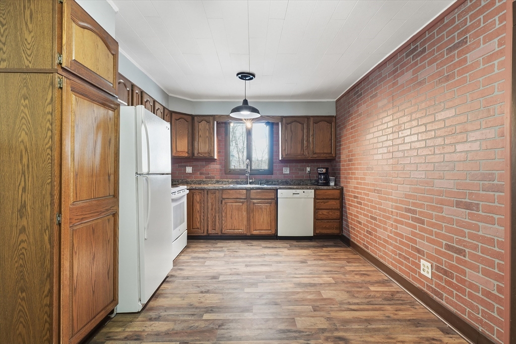 293 Pine Street Gardner, MA 01440 - Photo 29 of 41 Gallery Image 29