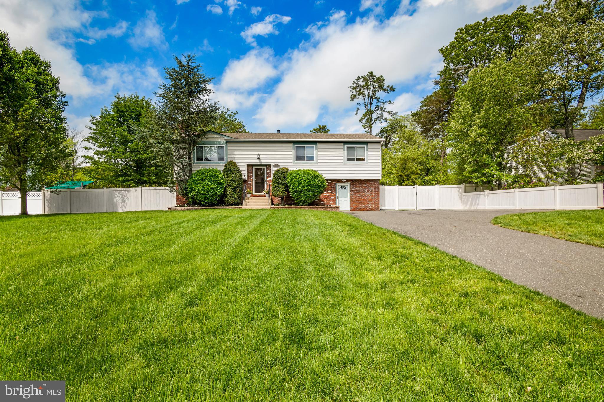 107 Hilltop Road Marlton, NJ 08053 - Photo 1 of 30 Gallery Image 1