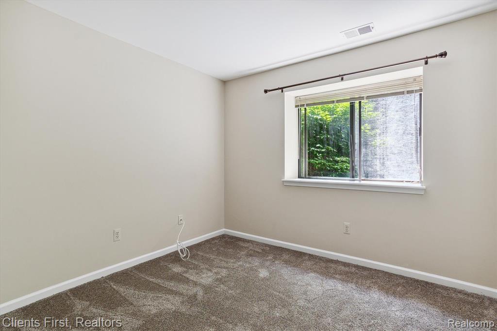 24050 Middlebelt Road, Unit 3 Farmington Hills, MI 48336 - Photo 13 of 28