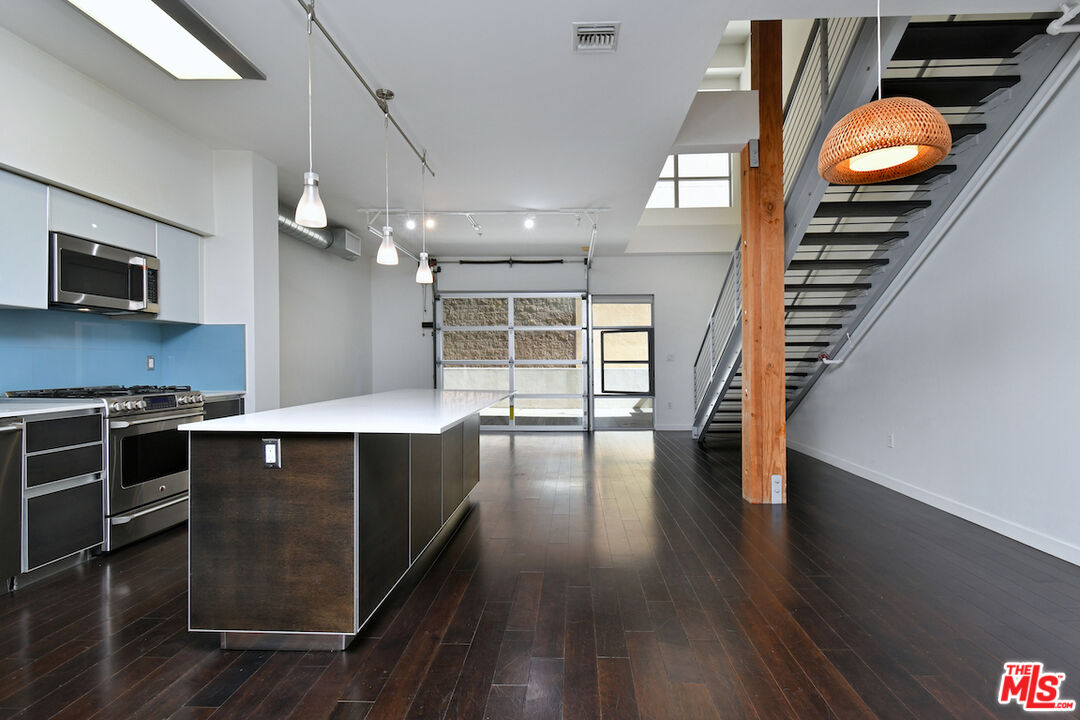 11500 Tennessee Avenue, Unit 107 Los Angeles, CA 90064 - Photo 14 of 51