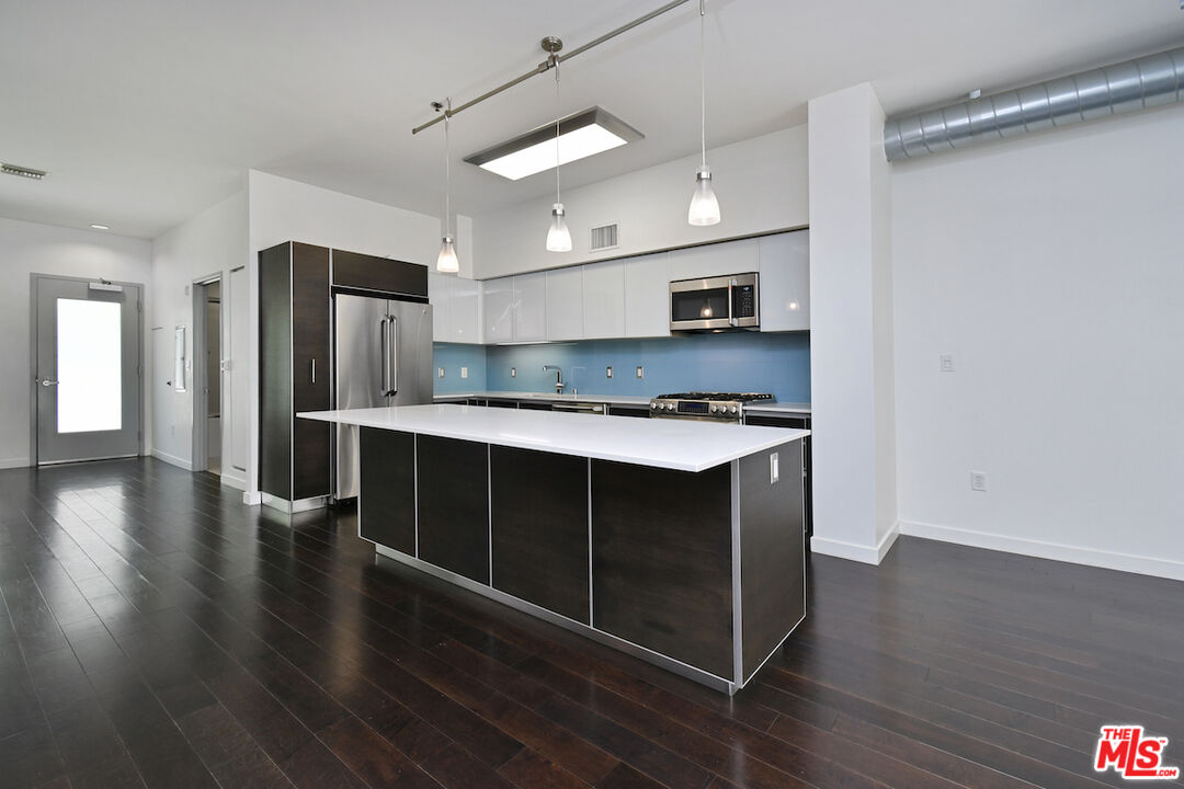 11500 Tennessee Avenue, Unit 107 Los Angeles, CA 90064 - Photo 16 of 51