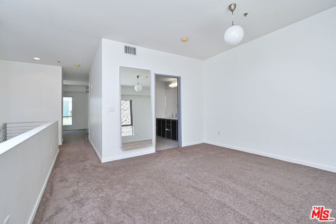 11500 Tennessee Avenue, Unit 107 Los Angeles, CA 90064 - Photo 35 of 51