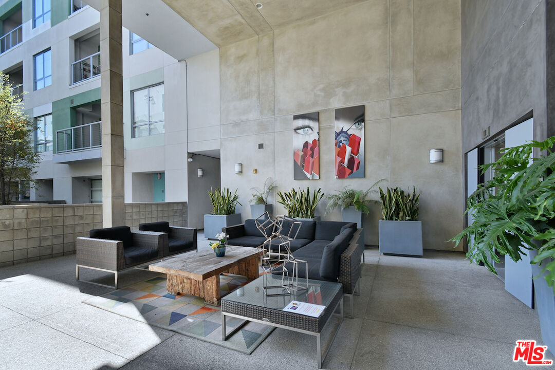 11500 Tennessee Avenue, Unit 107 Los Angeles, CA 90064 - Photo 4 of 51