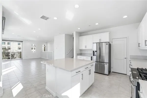 $1,095,000 | 201 Mountain Sage, Lake Forest, CA 92610