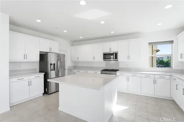 $1,095,000 | 201 Mountain Sage, Lake Forest, CA 92610