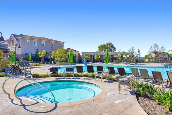 $1,095,000 | 201 Mountain Sage, Lake Forest, CA 92610