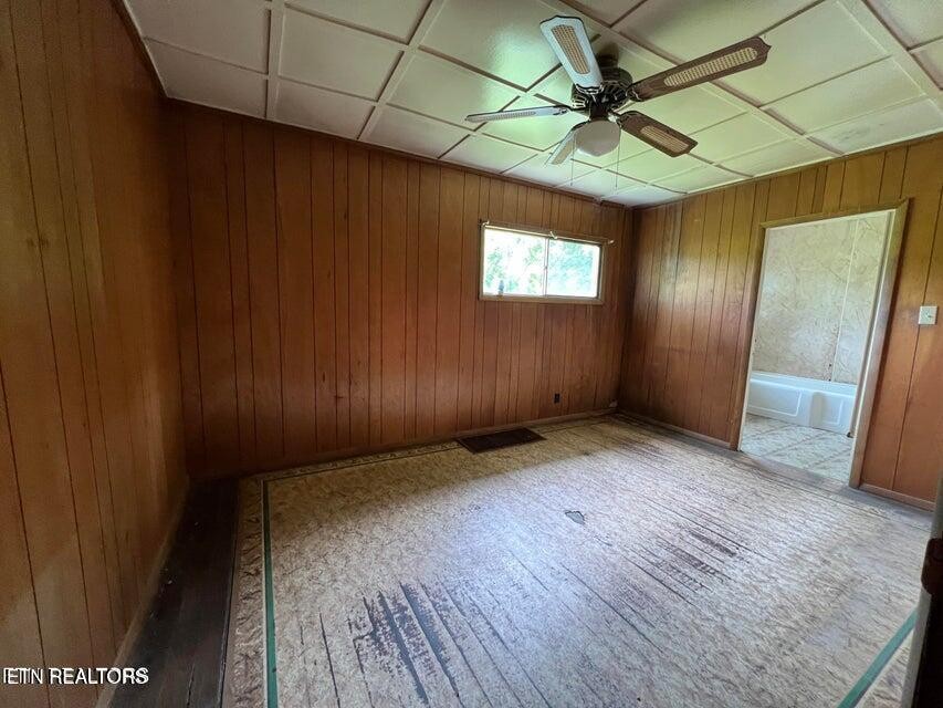 121 Sexton Lane Oneida, TN 37841 - Photo 21 of 32 a view of an empty room with a window