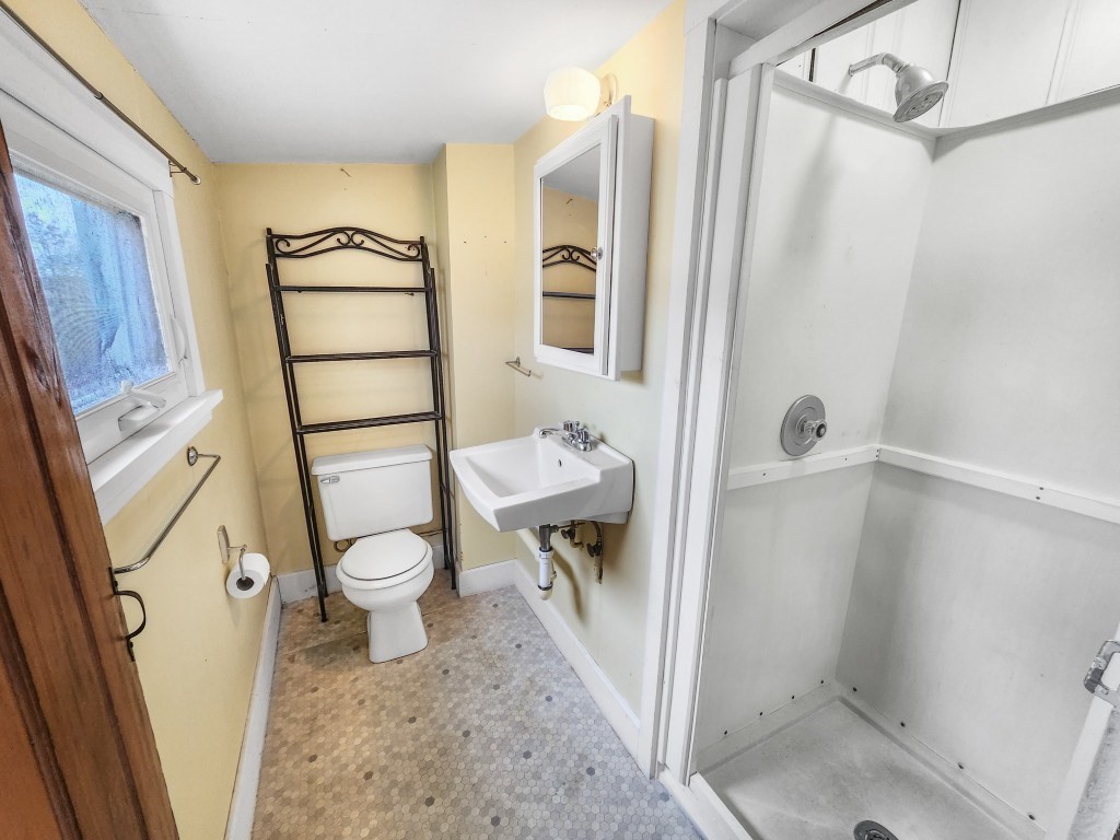 19 Point Street Fairhaven, MA 02719 - Photo 12 of 21 Gallery Image 12