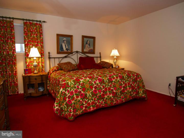 341 Golf Hills Road Havertown, PA 19083 - Photo 12 of 25