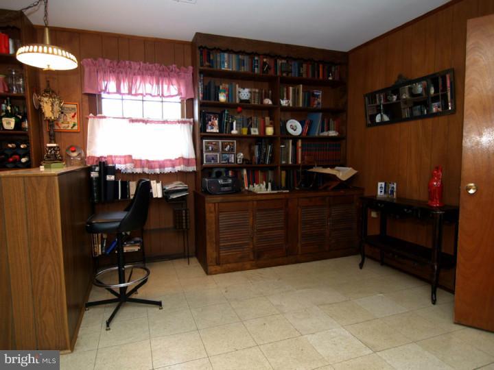 341 Golf Hills Road Havertown, PA 19083 - Photo 19 of 25