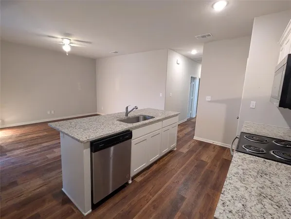 $1,350 | 2700 Ginger Court, Sherman, TX 75092