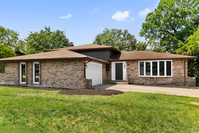 $355,700 | 3518 Jacqueline Drive, Crete, IL 60417