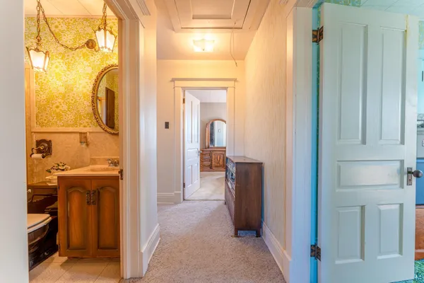 $216,000 | 313 East Chapman Street, Ely, MN 55731