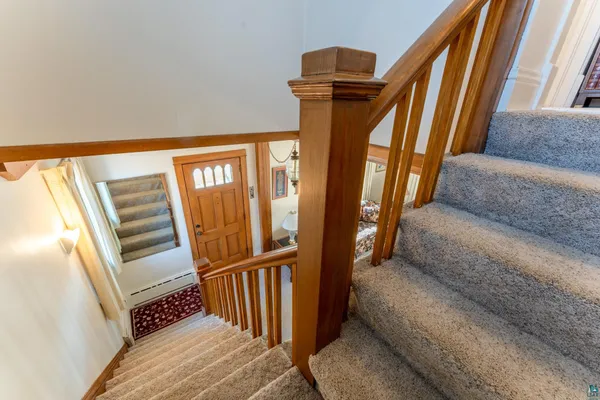 $216,000 | 313 East Chapman Street, Ely, MN 55731