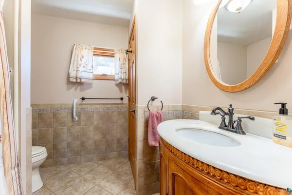 $216,000 | 313 East Chapman Street, Ely, MN 55731