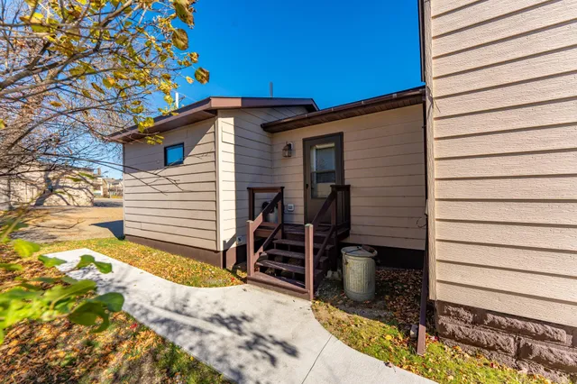 $219,000 | 313 East Chapman Street, Ely, MN 55731