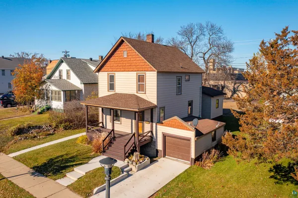 $216,000 | 313 East Chapman Street, Ely, MN 55731