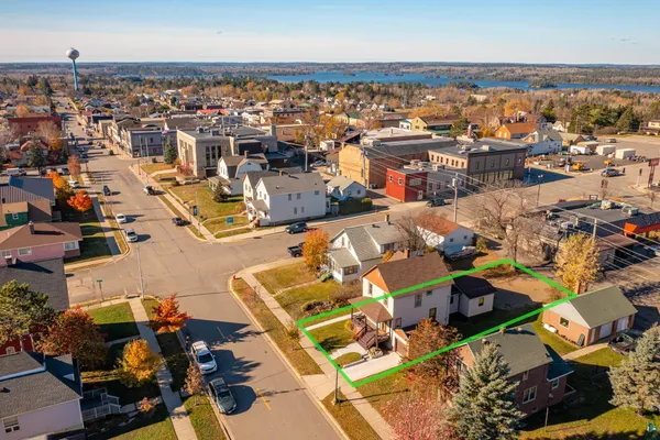 $216,000 | 313 East Chapman Street, Ely, MN 55731