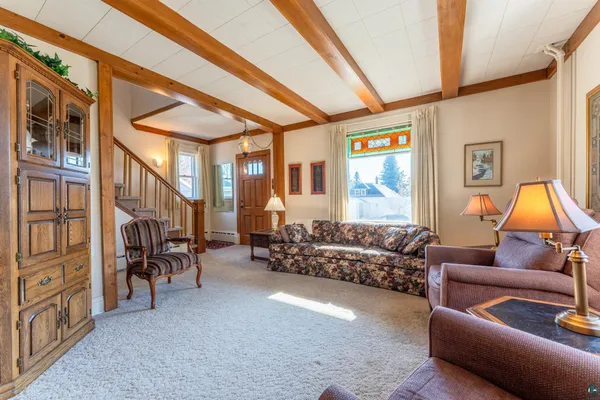 $216,000 | 313 East Chapman Street, Ely, MN 55731