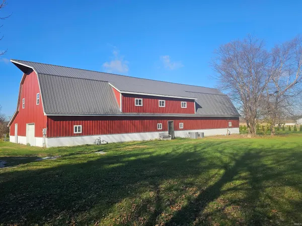 $350,000 | 751 North Falvey Street, Winamac, IN 46996