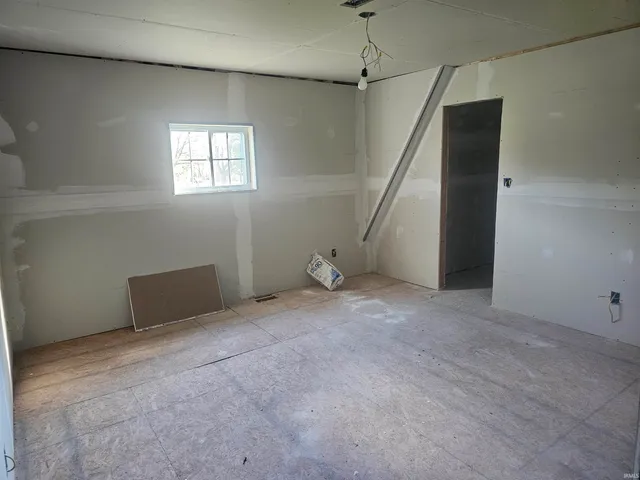 $350,000 | 751 North Falvey Street, Winamac, IN 46996