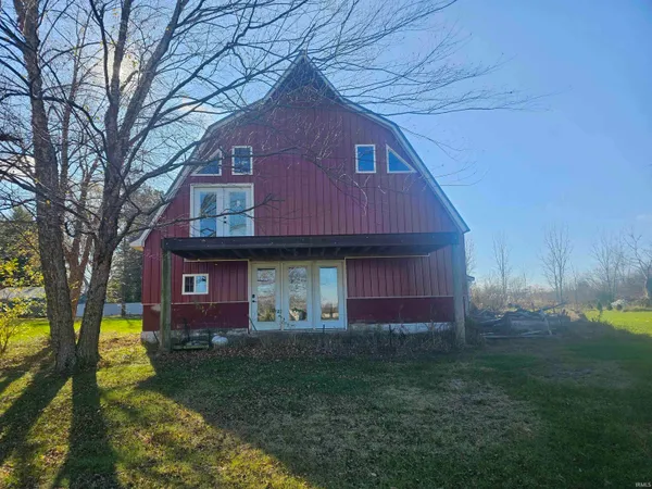 $350,000 | 751 North Falvey Street, Winamac, IN 46996