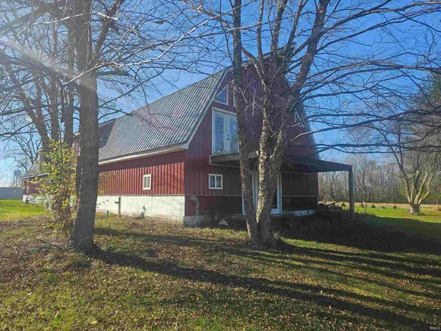 $350,000 | 751 North Falvey Street, Winamac, IN 46996