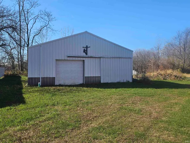 $350,000 | 751 North Falvey Street, Winamac, IN 46996