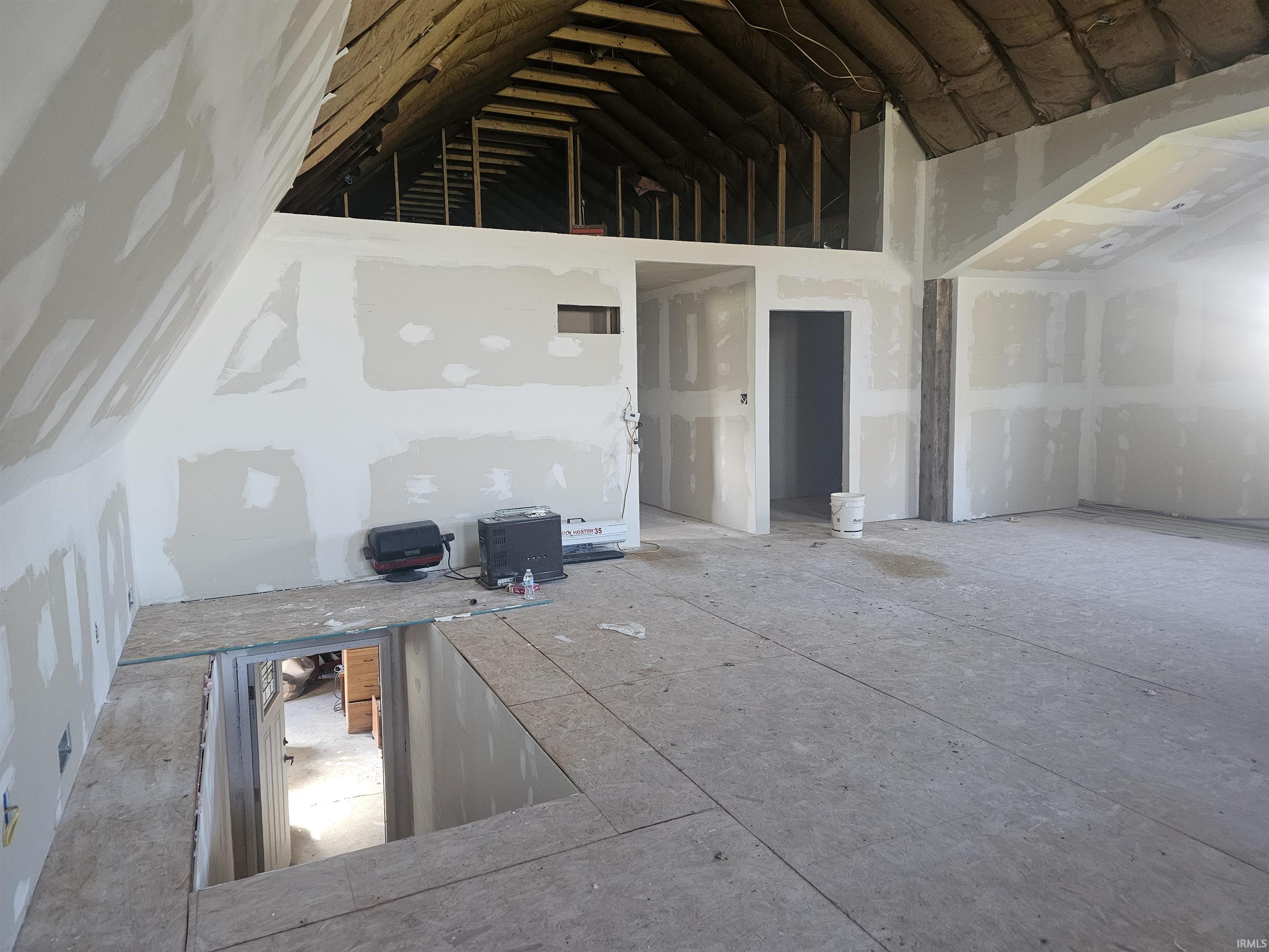 751 North Falvey Street Winamac, IN 46996 - Photo 9 of 21