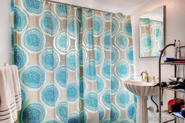 $4,700 | 4052 Tennyson Street, Unit TERRACE LEVEL, San Diego, CA 92107