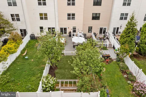 $875,000 | 517 Carpenter Street, Philadelphia, PA 19147