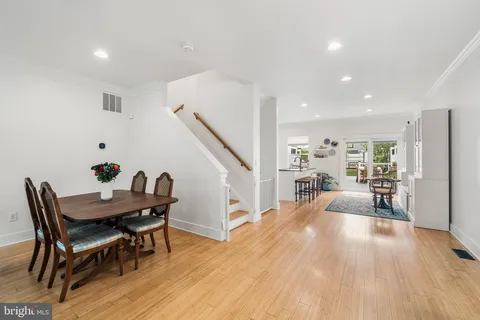 $875,000 | 517 Carpenter Street, Philadelphia, PA 19147
