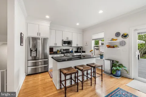 $875,000 | 517 Carpenter Street, Philadelphia, PA 19147