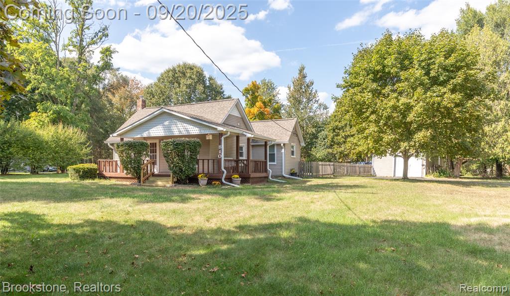 810 Beardon Road Lake Orion, MI 48362 - Photo 11 of 31