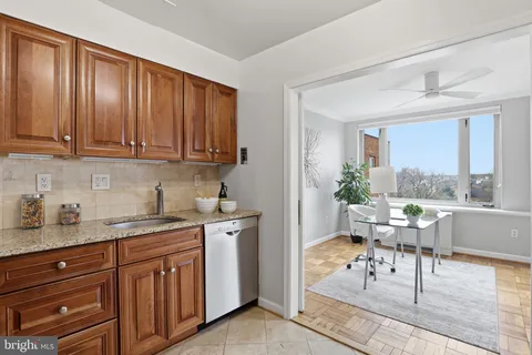 $329,000 | 4301 Massachusetts Avenue Northwest, Unit 8007, Washington, DC 20016