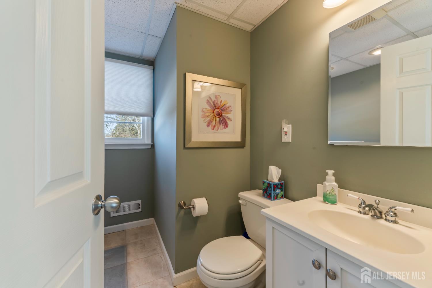 33 Whitehall Road East Brunswick, NJ 08816 - Photo 19 of 39