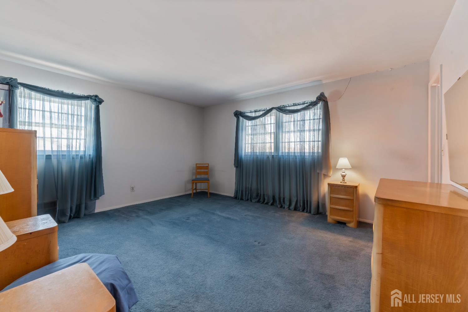 33 Whitehall Road East Brunswick, NJ 08816 - Photo 23 of 39