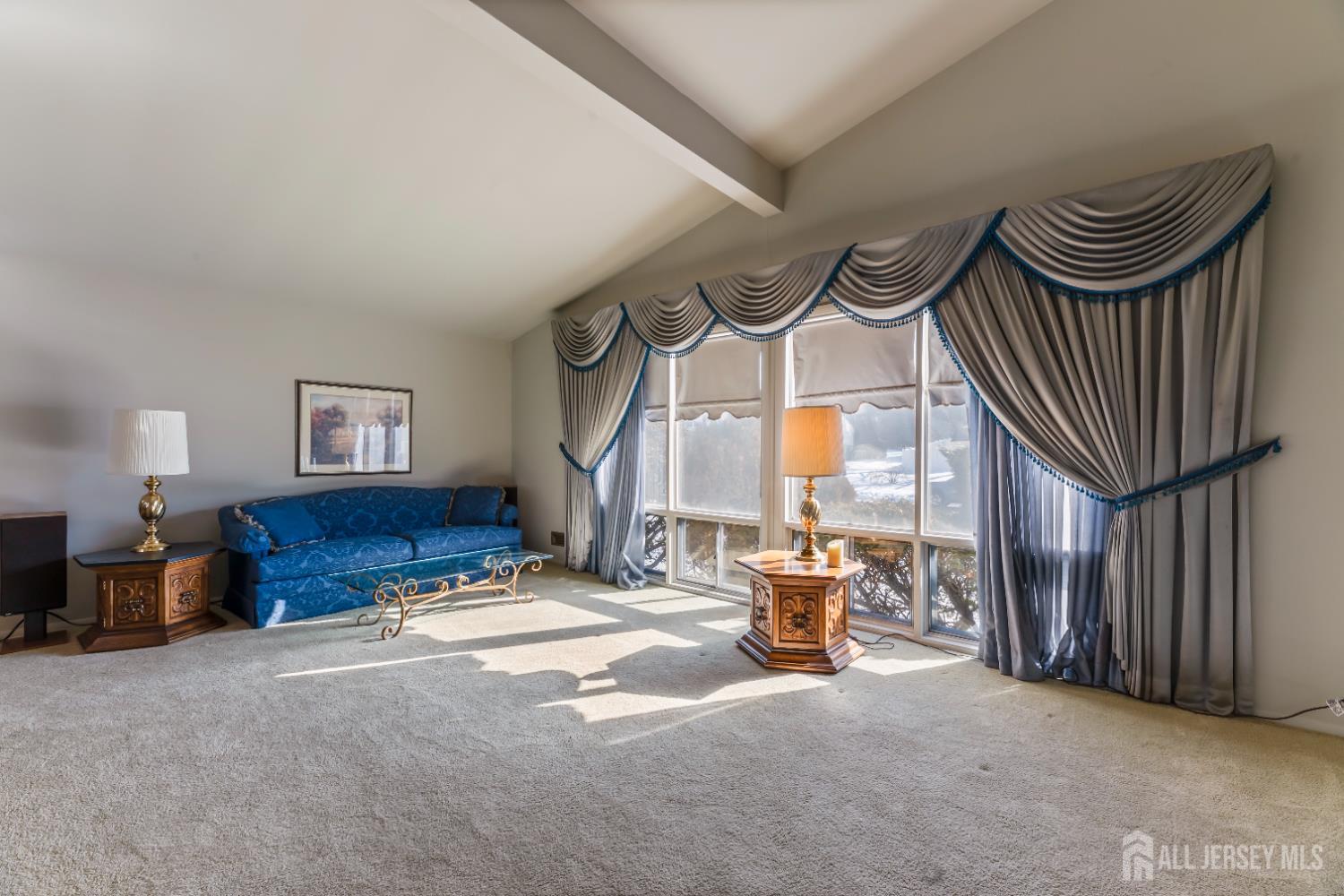 33 Whitehall Road East Brunswick, NJ 08816 - Photo 7 of 39