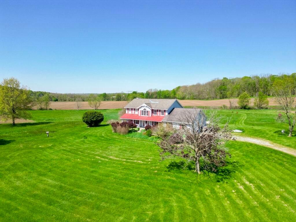 8381 Horn Road Gambier, OH 43022 - Photo 3 of 36 2-7