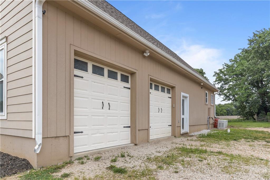 811 Southwest 1171st Road Holden, MO 64040 - Photo 5 of 72