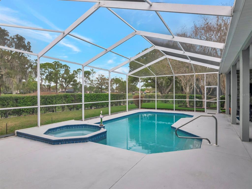 5201 Silverado Way Valrico, FL 33596 - Photo 32 of 65