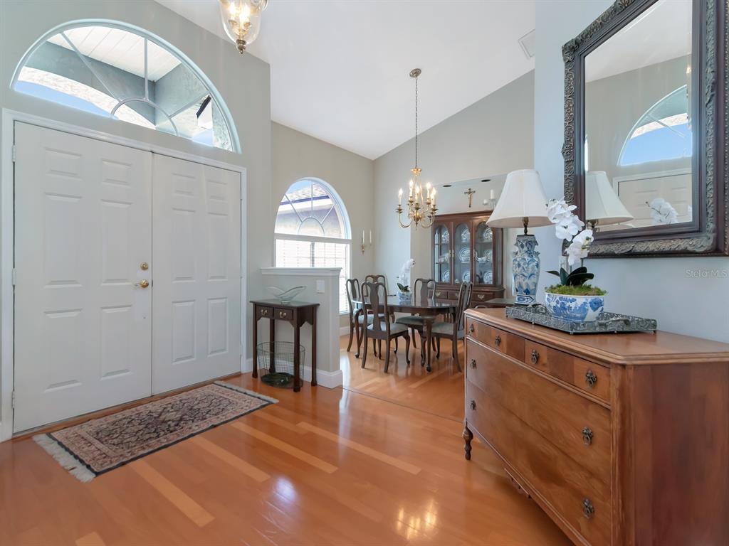 5201 Silverado Way Valrico, FL 33596 - Photo 4 of 65