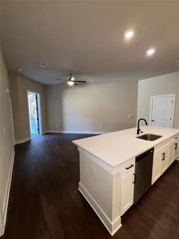 $1,415 | 111 Town Place, Unit 4270, Fairview, TX 75069