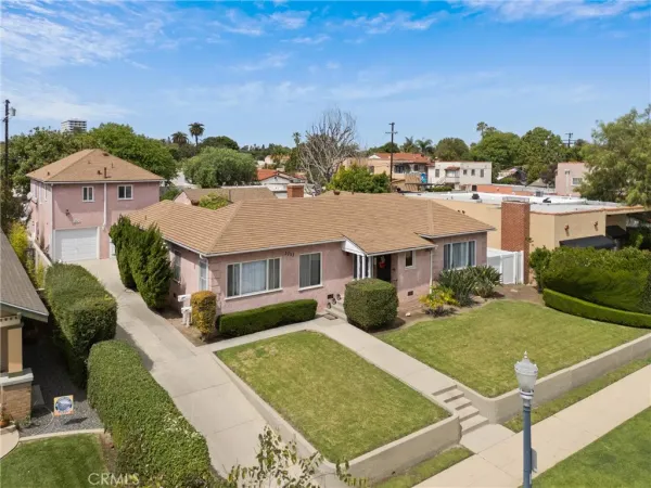 $1,800,000 | 3711 Lemon Avenue, Long Beach, CA 90807